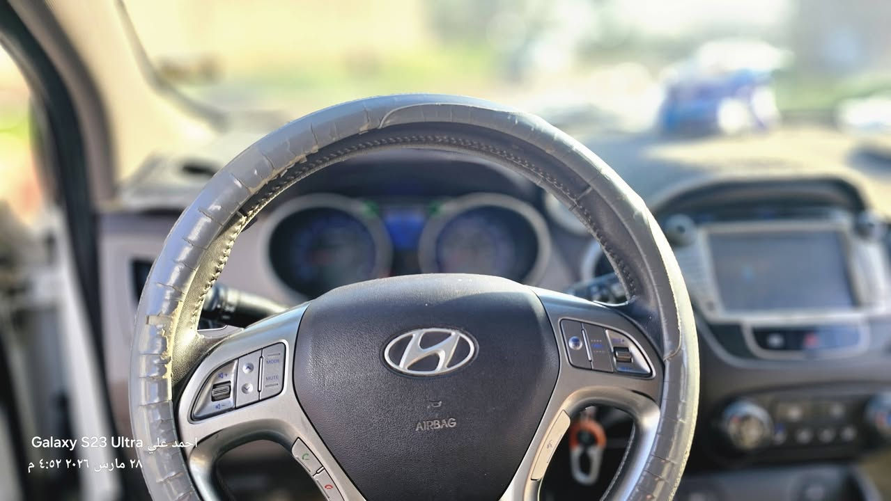 سلام عليكم للبيع سيارة هونداي توسان ٢٠١٢ وارد أمريكا 🇺🇸 

سيارة خير من الله كامل من كل نقص تبريد ثلج شاشة كبيرة
 كمرة خلفية 

العنوان ديالى بعقوبة تقاطع الطرق والجسور 

السعر ١٤٠ وبيه مجال للطيبين ❤️

رقم الهاتف ***********
