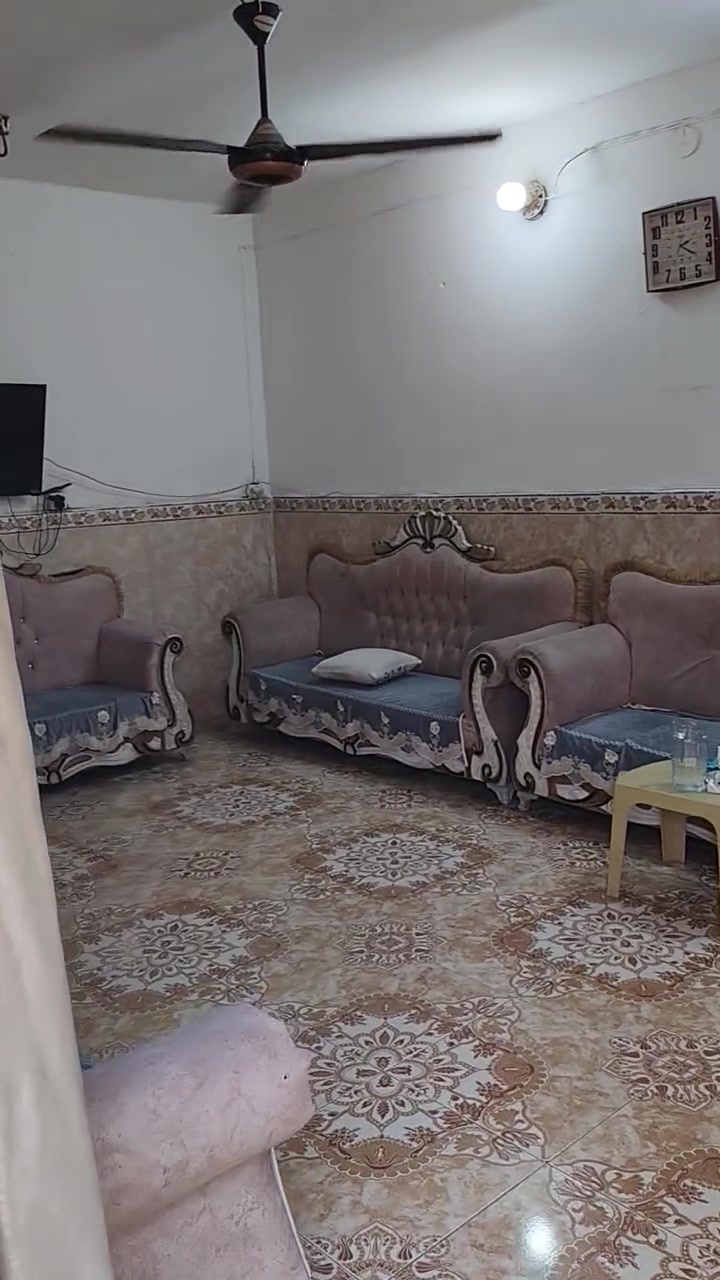 السلام عليكم من رخصت الادمن المحترم بيت ركن قاطين طابو زراعي اب حي المرتظى للبيع يرهم مشتملات او يرهم بيت واحد للبيع اخوان مستعجل عل بيعه البيت ظلع واحد مشترك واقع حال  سعره اب ٤٠ مليون ماكو هيج سعر والله بس متوازي عل بيعه ممتواجد عل فيس هاذ رقمي اتصل او تدلل *********** اخوان ممتواجد عل فيس  السعر ٤٠ مليون
