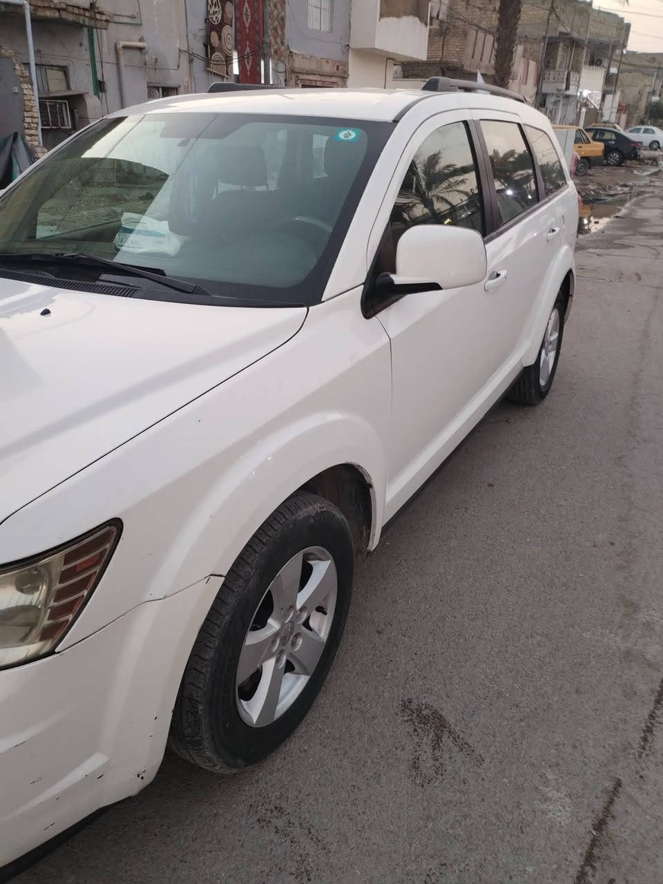 جورني موديل 2011 وارد أمريكي بدون حادث فقط صبغ بل البيبان مذكورات بل السونار السونار مرفق بل النشر  *********** مكان سياراه بغداد مدينه الصدر السعر 118
