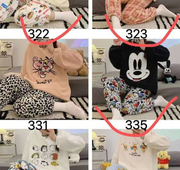 صباح الخير وصلت لدينا احدث موديلات من تراك بناتيه ونسائيه حصريا من محلات بِنِتّ الباشا سعر ١٥ ااف قطعتبن ٢٥ الف لحجز اتصال او مراسله صفحه محل على واتس اب انستا فيس بوك على رقم *********** عنوان /كركوك طريق بغداد مجمع منصور التجاري مجاور منفذ البورصة. يوجد توصيل 🚚
