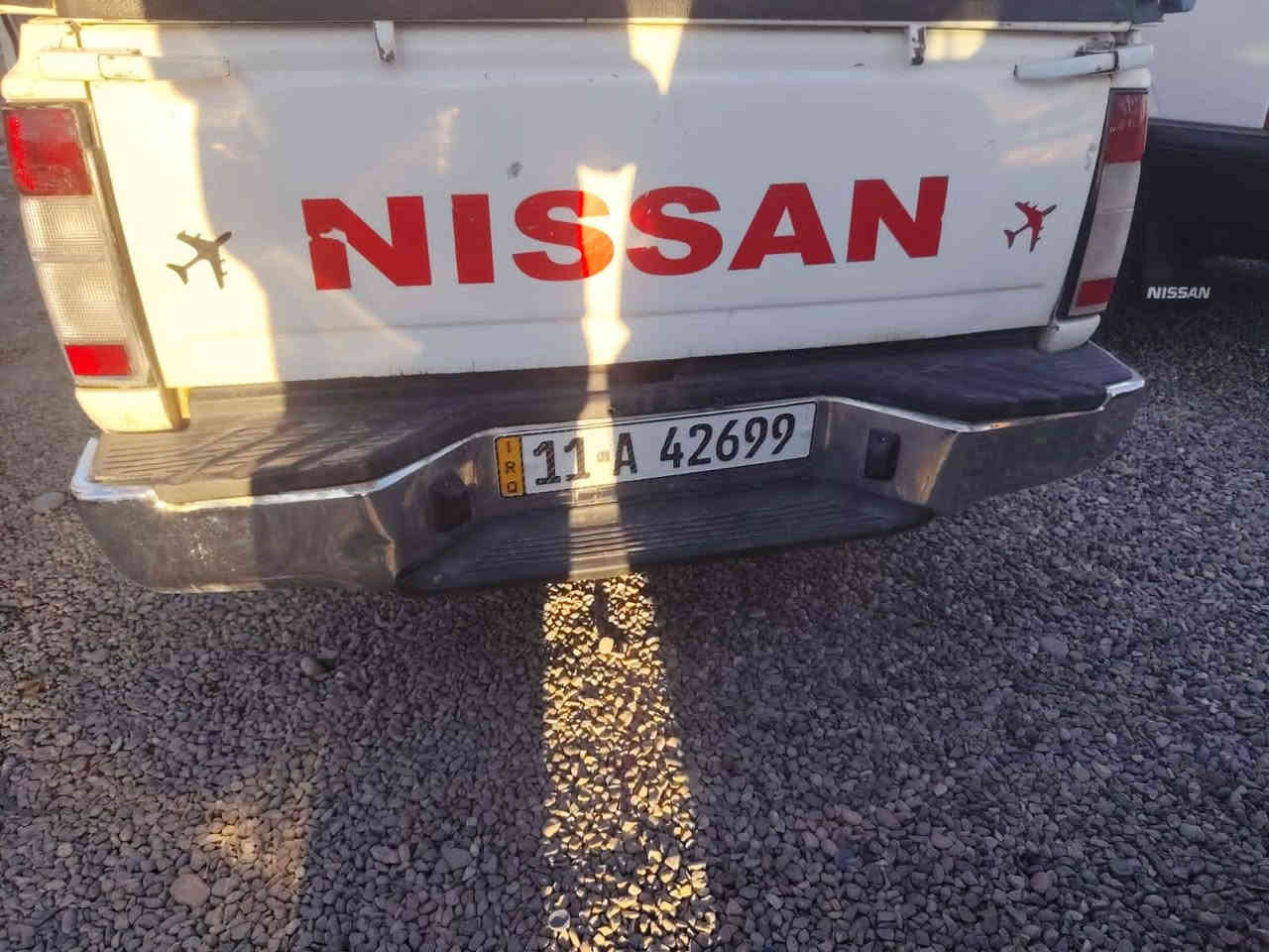 اسلام عليكم  نيسان صبغ عام لجمالية كير او مكينة 14موديل 2002 محدثة 14رقم بغداد دولي سعر 83بيهة مجال سنوية جديدةرقم تلفون *********** مكان ديالي خانقين
