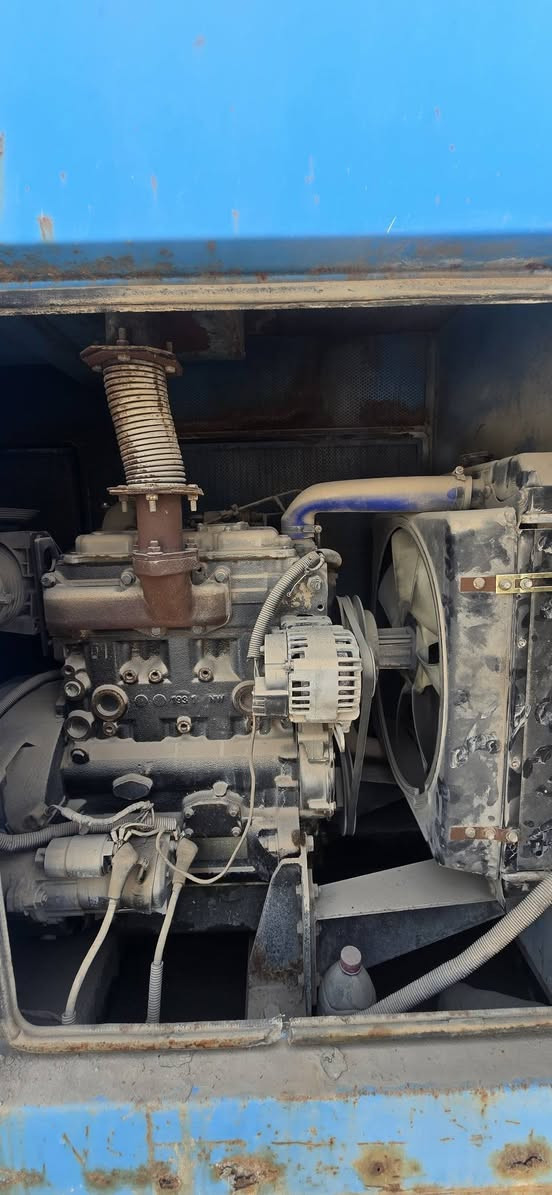 مولدة 30 kv انكليزي
كاتم 100% نظيفه جداً
مشغلها ايام معدوده
محرك نظيف جدا
السعر 45 وبيها مجال بسيط
مكانها حله
***********
