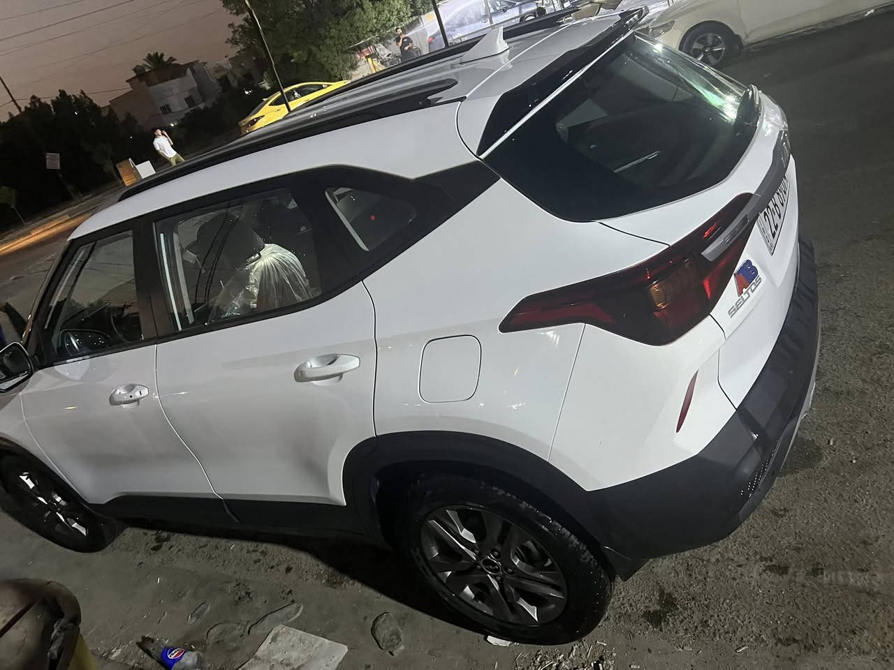 سلام عليكم سليتوس 23 خليجي ماشيه 32 الف كم  سياره فول مواصفات للاخير
سياره مكفوله كفاله عامه كير محرك وكشر مكفوله
مكاني بغداد / البياع 
***********
