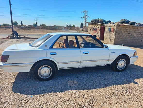 ((((((((  نقد فقط  ))))))))
اعتذر عن الوعده والاقساط 
هارتوب 91  ستيرن يمين محور يسار
سياره بيها دواير گاصهن ع البارد 
وربع باب خلف السائق صبغ
وشويه بارد ب الجاملغ الخلف 
( مكفوله من الگصه ) 
محرك بطه 2.5 بداية تبخير (صرف) 
كير جيد 
4  تايرات جديد 
باتري جديد  ..
 لايت زنون  ..
 تبريد شغال  .. 
رقم السياره ( انگليزي ) 
 صلاح الدين  مشروع وطني 
السنويه جديده و بأسمي لل 29 
شرط التحويل ماكو وكاله 
مكان السياره زمار  او الموصل 
سعر 46 وبي مجال بسيط 
التواصل على الرقم  
***********
***********
