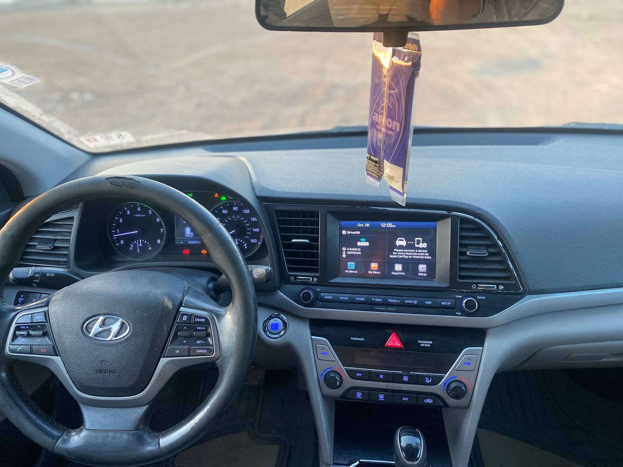 ياالله سلام عليكم النترا موديل 17 فول مواصفات للاخير من عده سلايت بصمه بواب بصمه صندوك بصمه بواب. حساسات رادارات كير اي تي وضع شركه محرك مفتوح معمر رايمن كامل سياره بيها 3 قطع صبغ وحادث من خلف  مكانها موصل الايسر حي زهراء المطلوب 115 وبيها مجال بصيط *********** واتساب بس تصال عل اسيا 0774903946
