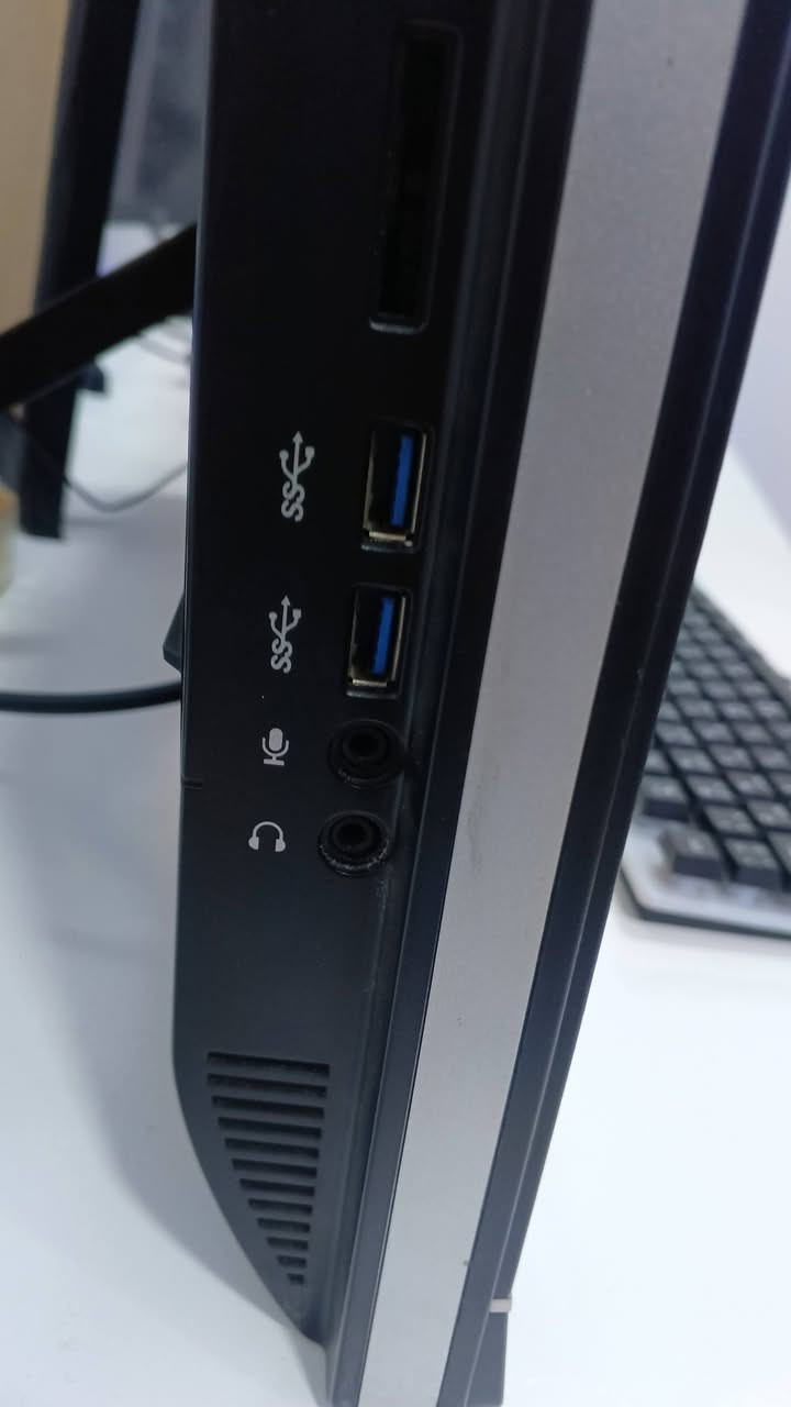 للبيع دسك توب لمس wend(Touch) بحالة جيدة ومناسب للاستخدام اليومي والدراسة 🌟
نظام Windows10
🔹 الموديل: HP Compaq Elite 8300 All-in-One
🔹 الشاشة: لمس بالكامل تشتغل بدون ماوس (Touch)
🔹 المعالج: Intel Core i3-3220 بسرعة 3.30GHz
🔹 النظام: Windows 10 Pro نسخة 64-bit
🔹 الرام: 4GB
🔹 الجهاز متكامل (All-in-One) يعني الشاشة والكمبيوتر قطعة وحدة ومرتب للمكاتب والبيت.
📦 الملحقات:
✔️ يجي وياه كيبورد + ماوس
✔️ جاهز للاستخدام مباشرة
🛠️ ضمان: أسبوع تجربة
💰 السعر: 150 ألف دينار فقط
📍 المكان: القرنة
📞 للتواصل: ***********
