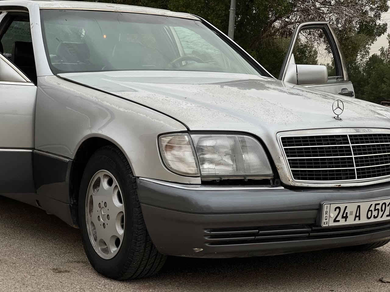 مارسيدس شبح موديل 1994
كير ومحرك ففتي مكفولات 
رقم دهوك جديد تحويل او وكالة 
السعر ٥٠ وبيها مجال
مكانها نجف  
‏‭***********
