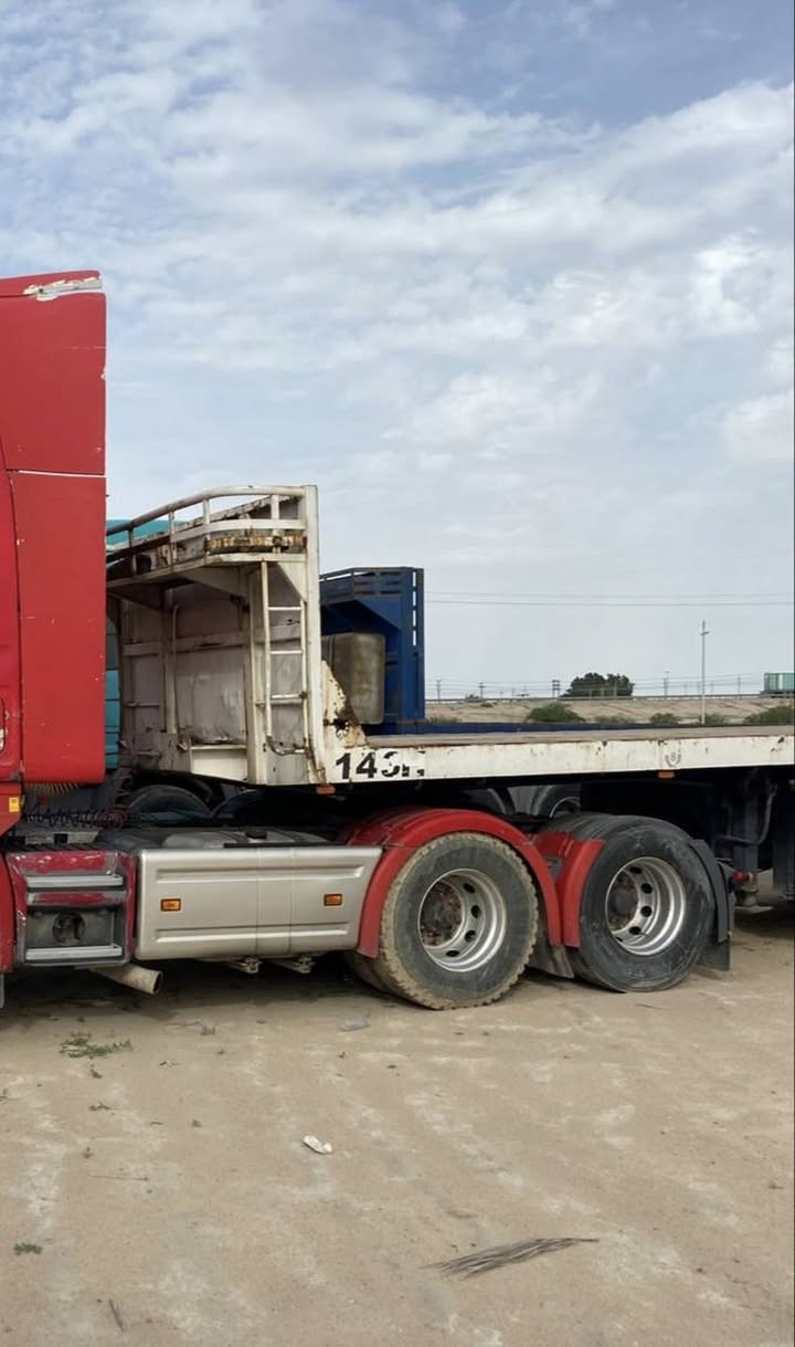 عربانه للبيع 3 دناكير المانيه جاهزه للعمل ما ناقصها شي بيها قفالات حاويه طول 12 ونص
السعر : 90 وبيها مجال 
رقم الموبايل / ***********
واتساب / ***********
