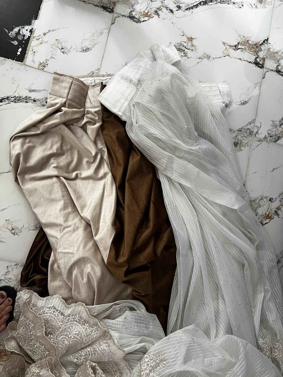 عندي هاي البردات للبيع كل وحده وسعرها غير


**إذا كنت صاحب هذا الإعلان وتريد حذفه لأي سبب، رجاءا أرسل رسالة إلى الدعم الفني**
