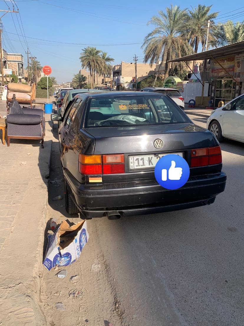 سلام عليكم فنتو للبيع او مرواس سياره مكفوله كير ومكينه وتبريد ثلج كامله من كل النواحي تخم تاير جديد وصدر امامي خلفي جديد مكينه ٢٠٠٠وكير عادي يعني انسى العطلات للاتصال وتساب*********** مكاني بغداد
