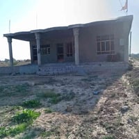 دار للبيع • عزيزيه واسط • ٣٠٠م و٤دونم