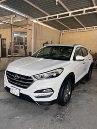 توسان موديل 17 كفاله عامه من الصبغ والتبديل والفتح والبارد خليجي محرك ...