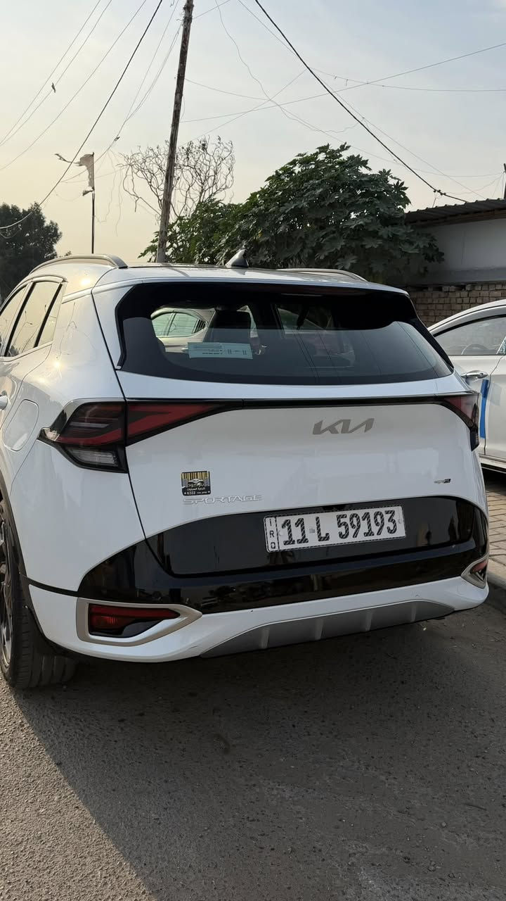 سلام عليكم
للبيع كيا سبورتج 2024 خليجي ماشيه ٢٩ ك رقم بغداد الانكليزي سيارة فول مواصفات 1/1 جيتي لاين  معروفه مواصفات الجيتي لاين فول للاخير 
بصمة 
بونراما 
كشن كهرباء
جنطة كهرباء
تدفئة كشنات وستيرن
مود درايف
لد امامي خلفي
شاشة ديجيتال
حساس امامي خلفي 
مري كهرباء
سبير منازل 
مكاني بغداد صليخ ال ٦٠٠
للاتصال ***********
السعر ب ٢٦٥ وبيها مجال بسيط علماً ان السياره نضيفه كلش مكفوله كفاله عامه بس بيها ٣ شخوط صغار مكحلهن باقي كله مكفول
