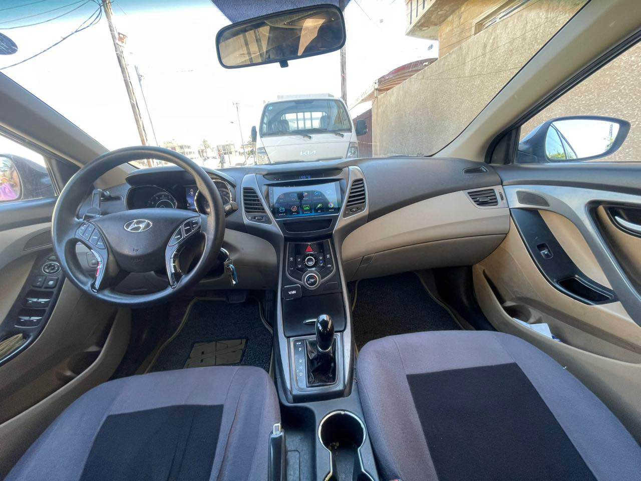 السلام عليكم 
النترا 2016 خليجي محرك 2000 دوش
فول عدا البصمه GLS 
سلايد روف 
مري كهرباء +اشاير
كشافات لد عدسه 
تحكم ستيرن شاشة اعطال 
مثبت سرعه 
مانع انزلاق 
تبريد قطعتين
ثلاجه 
بيها باب مبدل عكس السايق فقط والباقي موضح بالصور بس صبغ يرادلها 
أبيع على وضعها وانت تكملها يرادلها ترتيبات 
السعر 93 للاستفسار الاتصال على الرقم *********** بغداد, العراق
