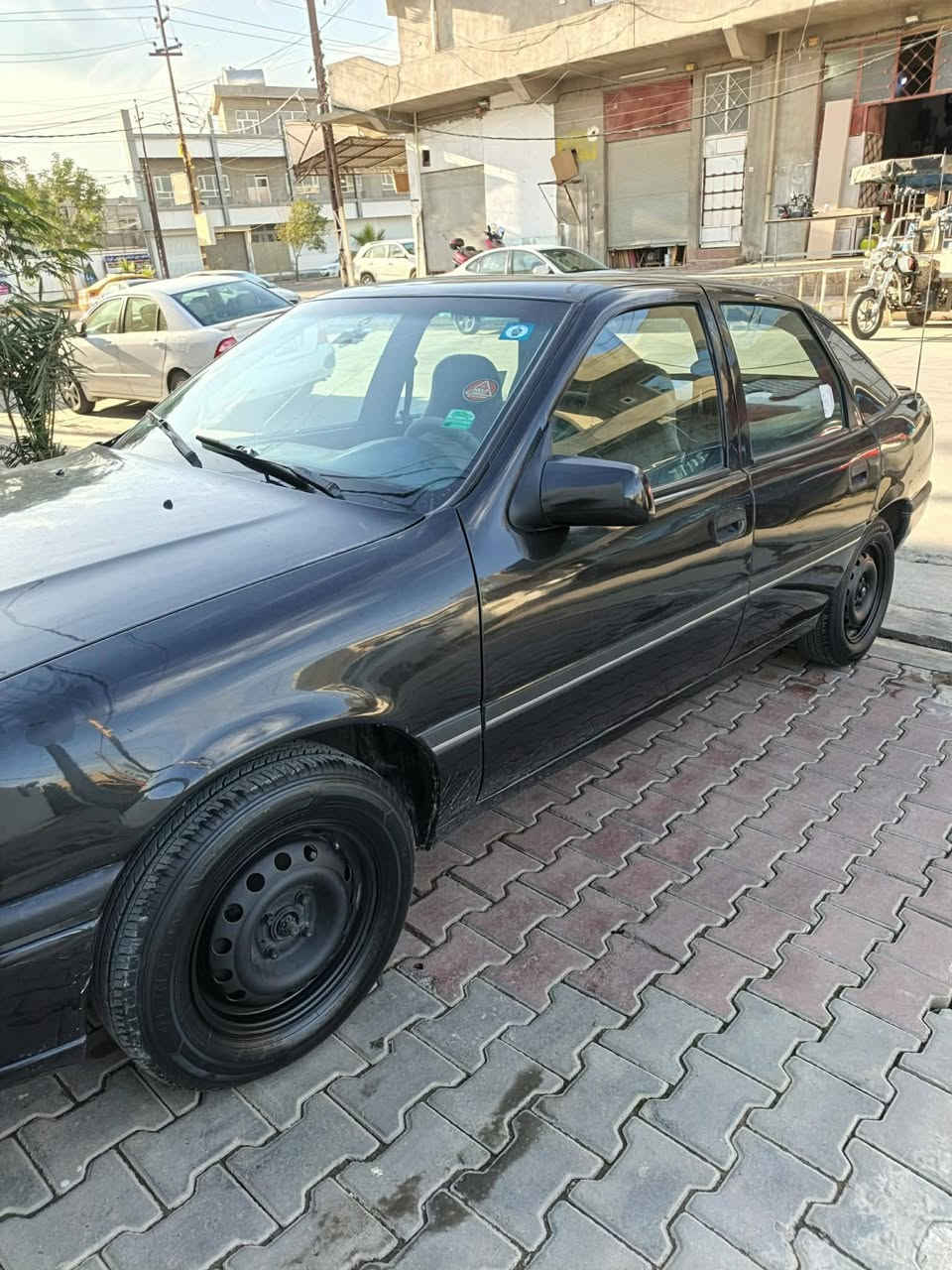 سياره موديل ١٩٩٠
گير عادى
محرك ٢٠ بل شرط
صبغ عام للجماليه
رقم كركوك
سنويه جديد مشروع وطنى
بطاقه بنزين بيها
سعر ٣٣ بيها مجال
رقم موبايل ***********
مكانى كركوك
