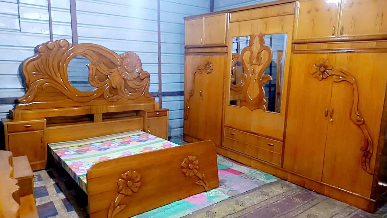 غرفه اخشاب للبيع ست ابواب ملحق نضيف صاج تكمه شغلل تزكام ضهر جرجوبه ضب براغي السعر 650 الاتصال على الرقم ***********   بغداد متواجد واتساب وعندي توصيل بكروه
