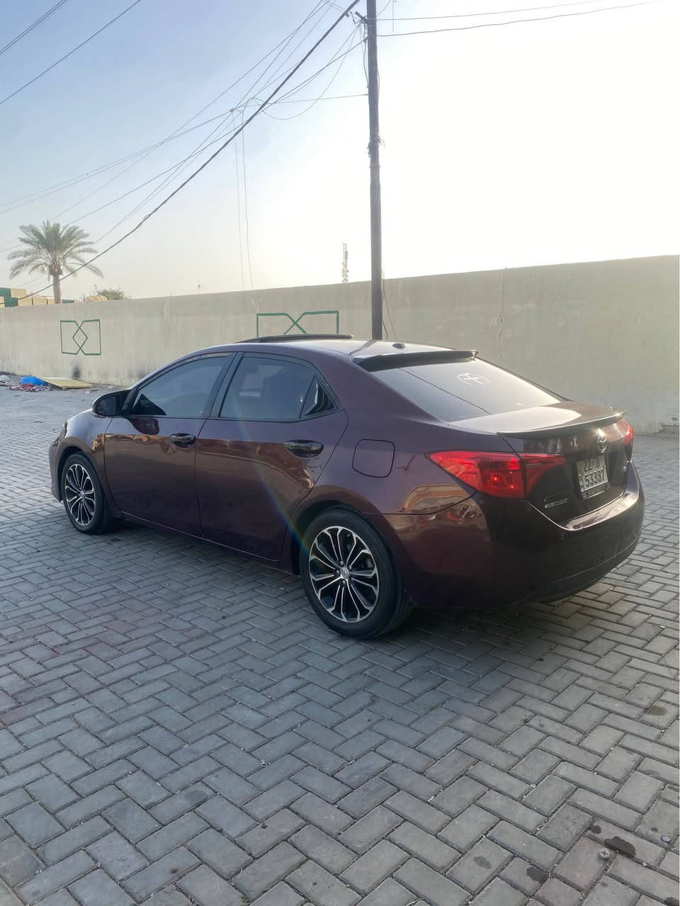 السلام عليكم 
تيوتا كورلا 2017 SE  (خمسينيه 50th)  رقم اربيل  بسمي هزه و سنويه جدد 
بي صبغ ٤ قطع بدون دواخل 
تكم و شاصي و لغدد مكفولات 
مواصفات الخمسينية معروفه 
المواصفات فول الفول 
بصمه ابواب لمس وصندوق
 فتحه سلايد
كشنات جلد ومخمل حاضن 
زنون عالي ناصي بلاد
رادار  امامي 
الشاشة كبير مو الصغير
 شفتات گير
هيتر بالمرايه 
نضام سبورت 
السعر 128 وبي مجال
ماشيه 173 ميل 
عنوان بغداد العامريه
*********** بغداد, العراق
