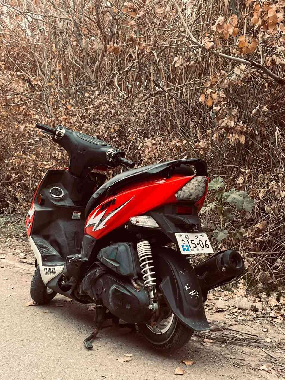 سلام عليكم
دراجه جي تي ار للبيع دراجه نضيفه بمعنى الكلمه جديده ما ماشيه توه نازله من الرمبه ما ساله شهر ونص
بانزين كله محسن ونكره ما بيه اي تئخير
سعره1200وبيه مجال حك الجيه تجي  تفحص وتشوف دراجه احله من الصور
مكاني رفاعي رقم ***********
