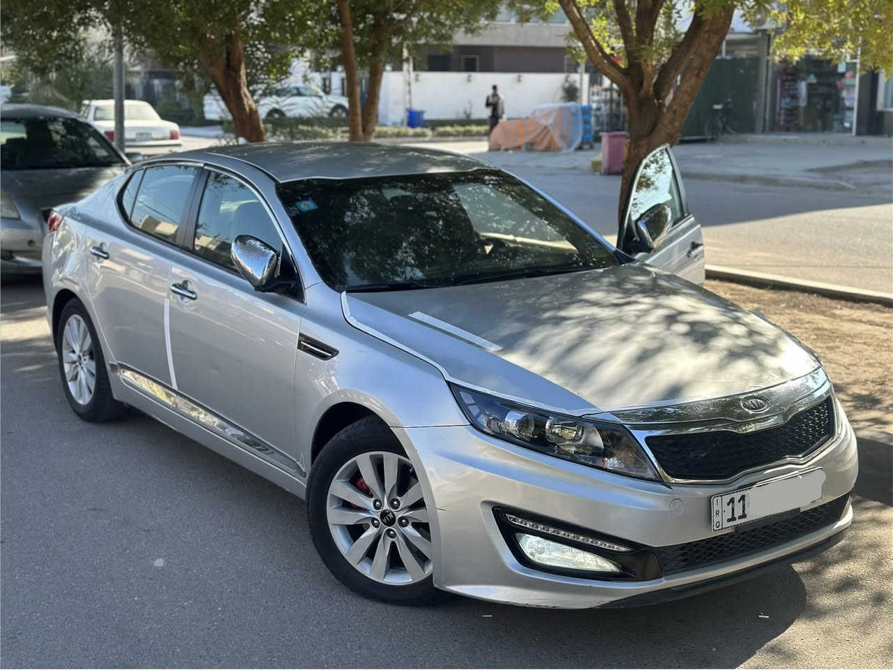 سلام عليكم
للبيع فقط كيا أوبتما 2012 رقم بغداد سنوية لل2030 بأسمي تحويل ثاني يوم 
بيهة صبغ 4 قطع شرط بدون دواخل مكفولة 
ماشية 82 الف حقييقي 
مكينة 2400 مكفولة ممفتوحة 
كير مكفول 
مواصفات النص فول 
تحكمات ستيرن  مثبت سرعة سنتر لوك نظام eco   مخارج Usb  داخل رصاصي اشاير بل مري 
تخم تاير جديد باتري جديد صدر امامي 90‎%‎ الخلفي 90‎%‎ 
تبريد ثلج + تدفئة شغالة 
مكاني بغداد حي الااعلام 
***********
سعرهة 109 وبيهة مجال حك الجية
