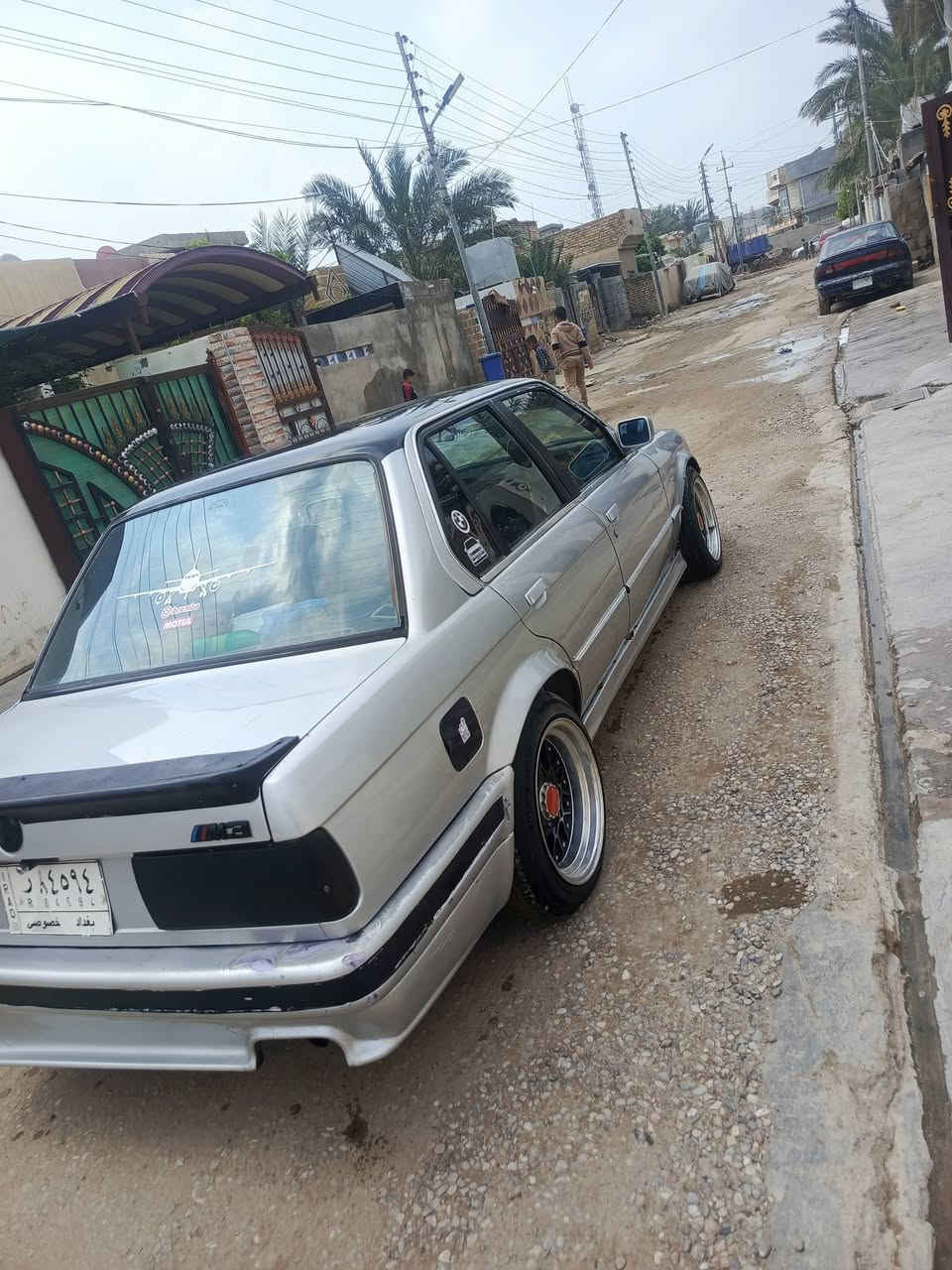 اسلام عليكم زعره موديل ٩٠
كير ومحرك صقر ٢٨ اوتو
ويل كب bbs
اكسل ٨ براغي مقغو
جان اكو شكل بسيط ويه صاحبه وانحل
رقم بغداد مشروع وطني سنويه مساقطه
بيه نقصات بسيطه 
وبيه طبه بل تحريكه شنو السبب ما اعرف
ونصق لحيه اماميه 
سعرهة ٤٥ وبيهة مجال بسيط 
***********
