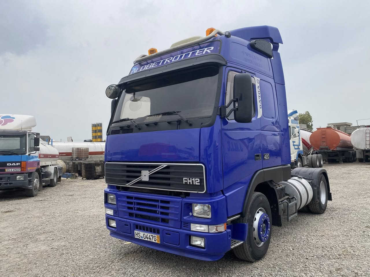 للبيع : فالفو 

 قمارة 3 خطوط بدون صبغ مثبت بالسنوية فلات 3 محاور تك تاير و كير ومحرك واكسل وقمارة بالشرط 

كير / عادي

رقم / أربيل 

موديل / 2001 

سعره / 125$

***********

***********

عنوان / في معرض رافدين المركزي 

عنوان / كركوك معارض شارع المطار مقابل جسر حزيران
