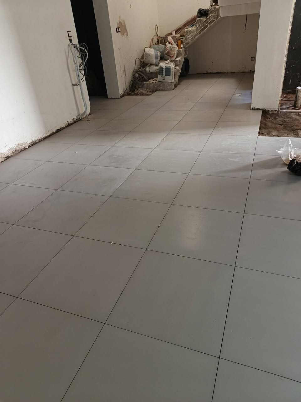 ###خلفه سيراميك جداري وارضي عملي في كربلاء  ***********
