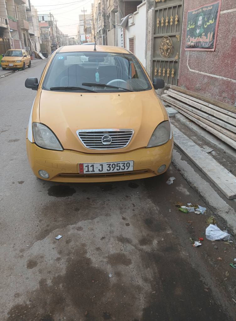 السلام عليكم من رخصه الادمن المحترم طيبه موديل 2015مكينه وكير حلوات صدر جديد مصفره سنويه 27 تحويل مباشر للبيع السعر 32مكان بغداد الشعب للستفسار ***********
