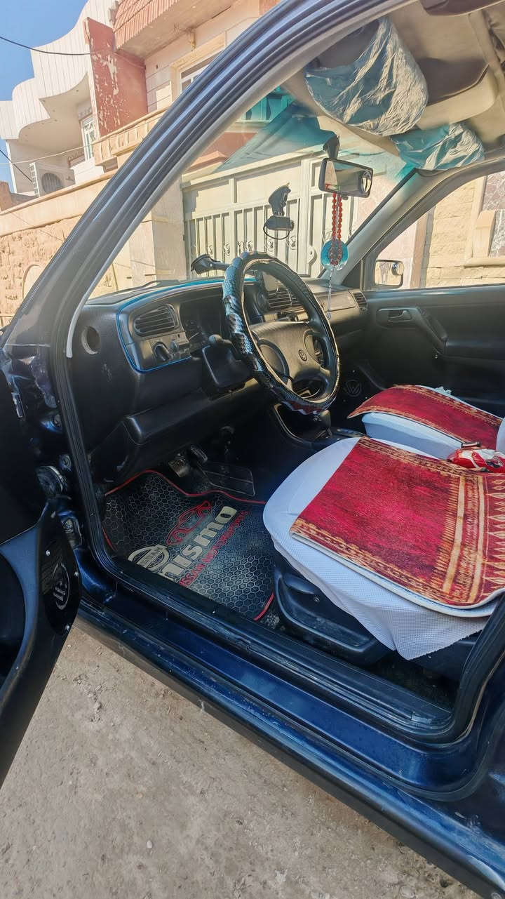 السلام عليكم اخوان
مطلوب ايمي كراند c8 الحجم الكبير مراوس بهاي السيارة
فينتو فول اوتماتيك ١٩٩٣
٤٧ ورقة وبيها مجال 
*********** 
تفاصيلها 
 رقم بغداد انكليزي، هزة جديدة، جاهزة من كلشي ما محتاجة اي صرف، محرك ٢٠٠٠ قبغ ابيض، كزوز رياضي، داخل كامل تماماً
-كهربائيات كلها شغالة يعني ما ادوخ لا بتصليخ ولا بصناعة
-داخل مرتب للاخير
-سستم صوت كامل +دمام
-تخم تاير جديد مو نص عمر
-مازدات جدد +منضومة زنون عالي ناصي
-تنتة
