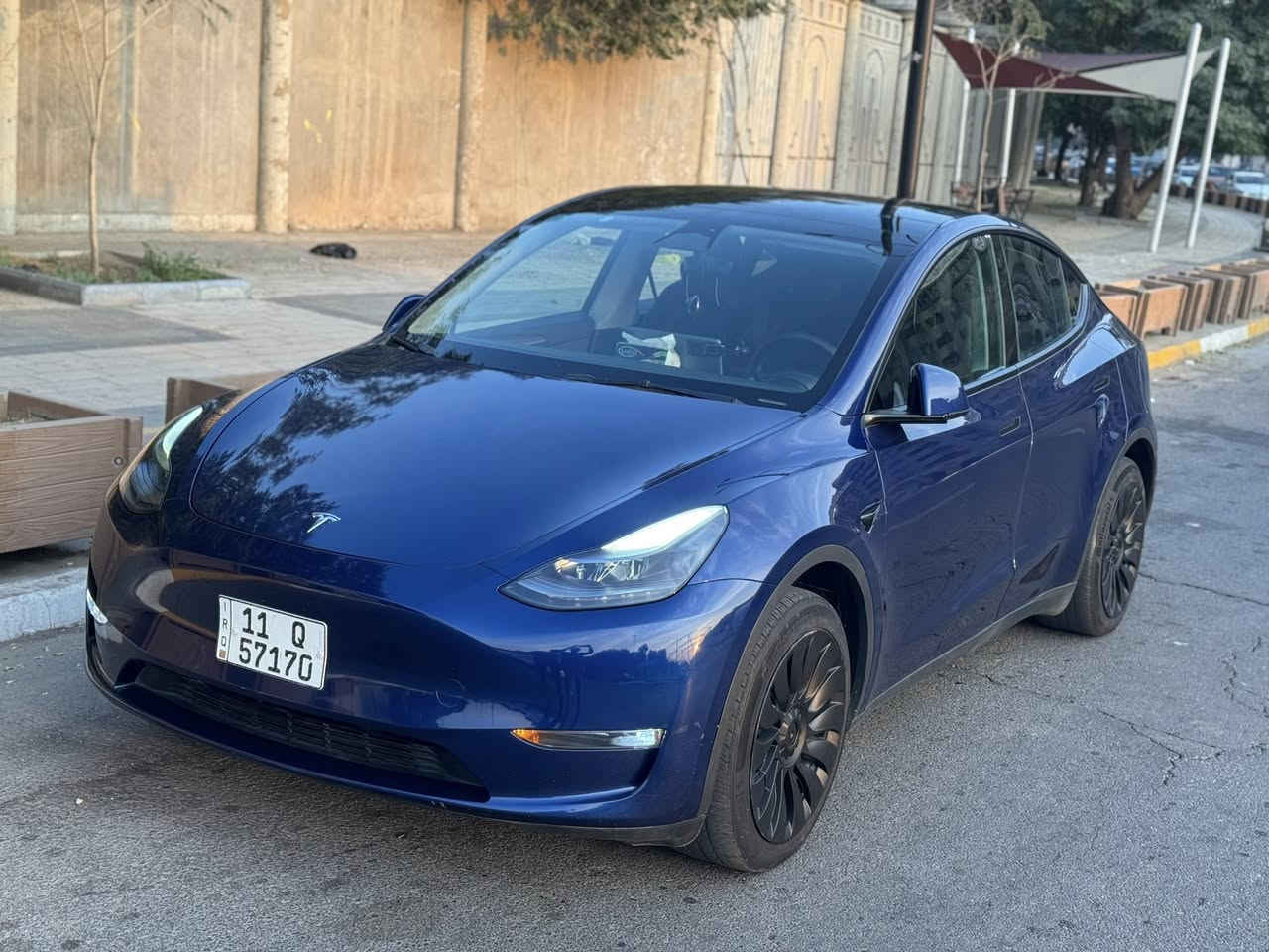 تسلا مودل Yموديل 2023 دول ماطور لونك رينج حادثهة جاملغ خلفي السيارة اون لاين اخر تحديث ومربوطة على التطبيق عمر البطارية 96 ‎%‎ ايرباك طاك بردة فقط ماشيه 60 الف كيلو واي نقص مابيه السيارة باسمي رقم جديد وتحويل مباشر مواصفات التسلا المعروفة
السعر 23500$ وبي مجال بسيط 
للاتصال *********** مصطفى 
مكان السيارة شقق الصالحيه او شارع حيفا
