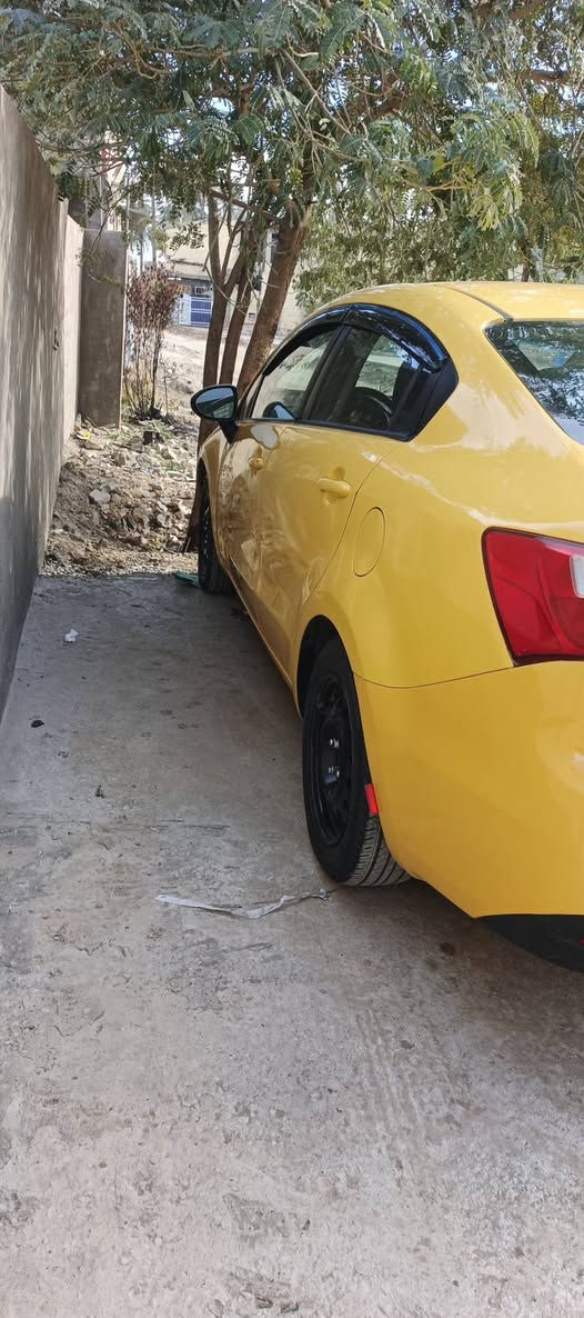 سلام عليكم كية ريو وارد امريكي موديل ٢٠٠١٤ جاملق امامي بمريكة مصبوقة عام مكينة كير جدد تخم تاير باتري جديد مكان لسيارة بغداد لسعر 72 و بيهة مجال ***********
