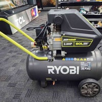 كمبريسر ريوبي ياباني ٥٠ لتر صناعي وعملي  للاستفسار / 07771204234