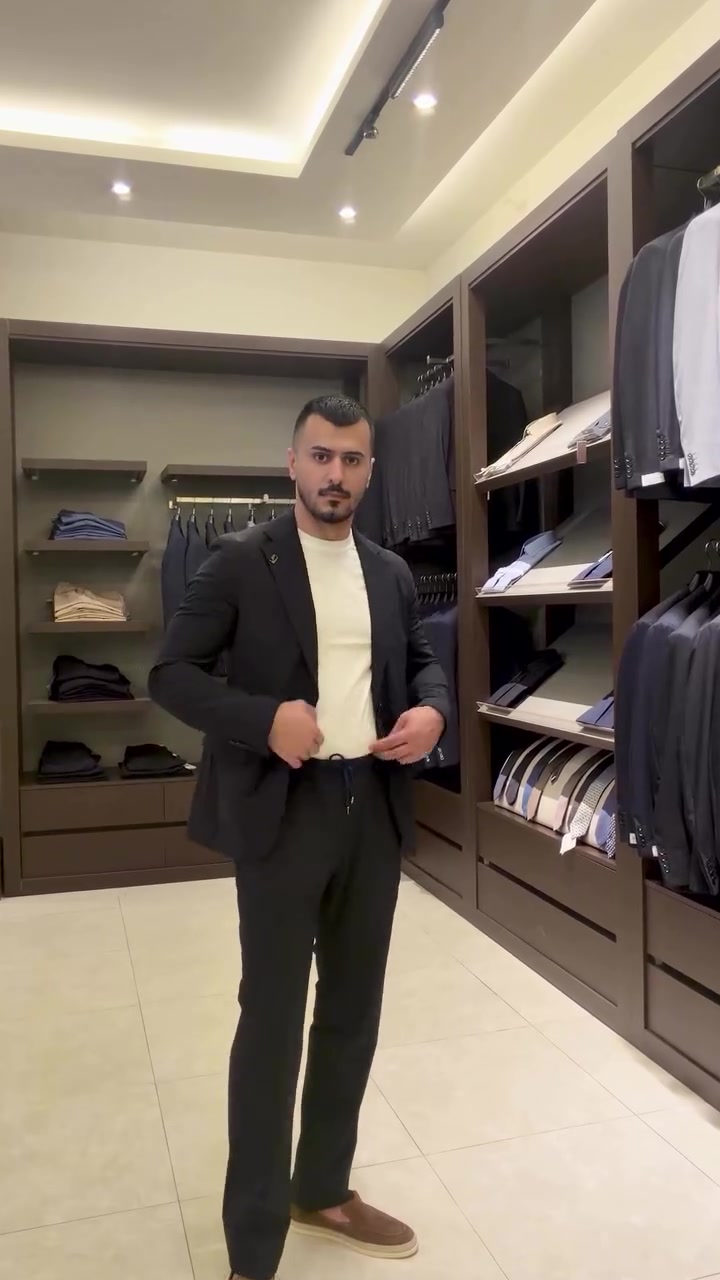 إطلالة تجمع بين الأناقة العصرية والراحة بتفاصيل راقية، حتى يكون حضورك مميز بكل مناسبة. ✨

اكتشف أحدث تصاميم PAL ZILERI واختر اللوك اللي يعكس أسلوبك بكل ثقة.

زورونا في ضفاف بغداد.

#PALZILERI #PalZileri #Menswear #LuxuryMenswear #ItalianStyle SmartCasual MensFashion NewCollection Style ElegantStyle DhifafBaghdad Baghdad Iraq ضفاف_بغداد موضة_رجالية أناقة_رجالية ستايل_رجالي ملابس_رجالية إطلالة_رسمية


**إذا كنت صاحب هذا الإعلان وتريد حذفه لأي سبب، رجاءا أرسل رسالة إلى الدعم الفني**