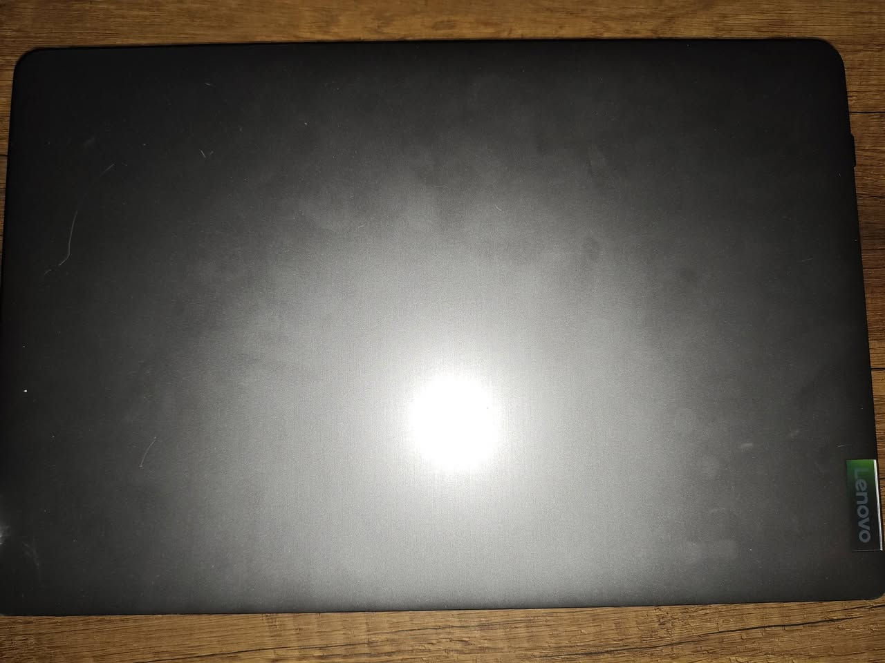 المعالج: Intel Core i7 (الجيل 11 - i7-1165G7).
كرت الشاشة الخارجي: NVIDIA GeForce MX450 (2GB GDDR6).

كرت الشاشة الداخلي: Intel Iris Xe Graphics.

الشاشة: 14 بوصة FHD (وضوح عالي).
الرام: حجم الرام 8
الحالة: مستعمل، نظافة الجهاز 80%.
ملاحظة عن الحلال و الحرام أني وكفت عندي مال الشحن بس رحت و صلحتها فا وكفت البطاريه سويتها توصيله و الابتوب تشتغل بكل قوتها و اهل الگيمك يعرفون انو الابتوب لزم تخليها على الشحن يلا تكدر تفتح برامج تصميم و العاب (الابتوب تشتغل بس على الشحن ) + اكو شوي ضرر بل شاشه واضحه لكن ما ماثره ب اي شيء 

السعر 600و بي مجال للشراي


**إذا كنت صاحب هذا الإعلان وتريد حذفه لأي سبب، رجاءا أرسل رسالة إلى الدعم الفني**