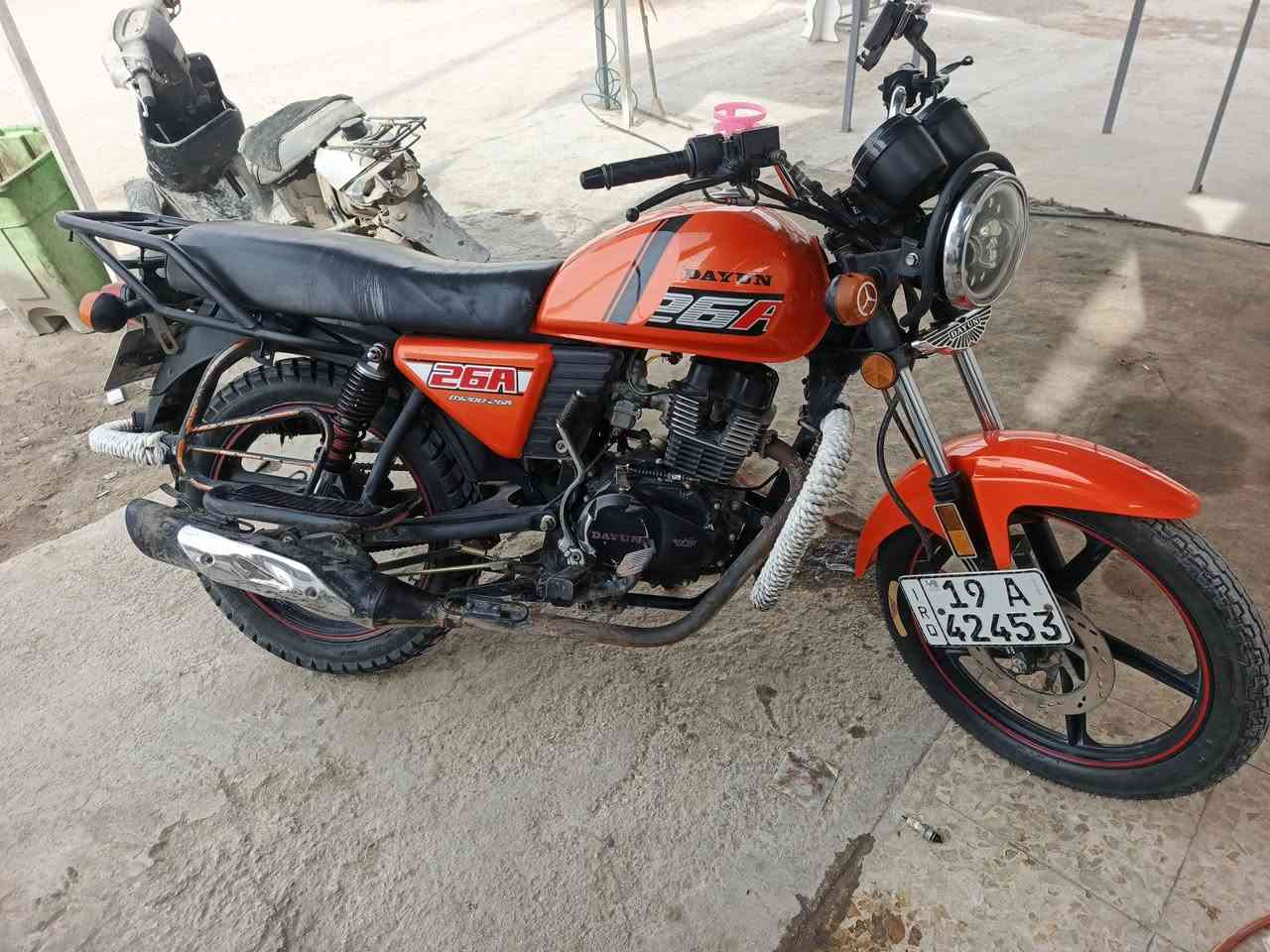 السلام عليكم شباب دراجه ديوان نفخ محرك 200ccالبيع 
الدراجه مديل 21معمره غراض وكاله مبدله فقط الجبن مال محرك نعومه المحرك فول اي خلل ما بيها نكره سلف 
((ملاحظه الدراجه رقم انكليزي السعر مليون 400قفل ))
الرقم بي وتساب ***********
