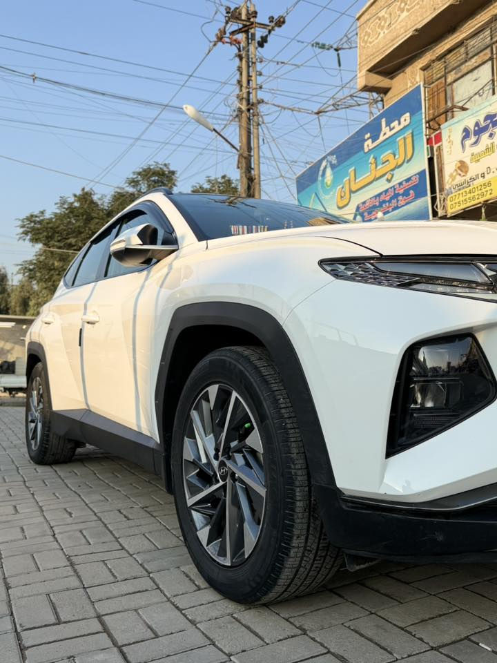 السلام عليكم اخواني جمعة مباركه للجيمع ان شاء الله❣️
للبيع Hyundai Tucson 2024 فول مواصفات :
💎 محرك 2000دوش(المرغوب)
💎بانوراما السياره
💎السياره وارد خليجي على ايدي من الشركه لحد الان.السياره مصروف عليها  الاضافات وتفويل كله محسن من اشتريتها لحد الان ولا قطره من البانزين العادي حاطلها
💎السياره ماشيه 29467km
💎رقمها بغداد تحويل ثاني يوم ان شاءلله
💎 كشنات جانت مخمل سويتها كشنات جلد تو كلر الاصلي وتجي اچيك بعينك وشوف كلف 300$
💎السياره شاشه وسطيه كبيره +خرائط وتدعم الكاري بلي
💎تبريد لمس قطعتين
💎الكراسي الاماميه كهرباء تدفئه تبريد
💎الدشبول دجتال
💎انظمه القياده ثلاثه(اعيادي+ايكو+سبورت)
💎مثبت سرعه وكامره دواره
💎لد امامي خلفي حساسات اماميه خلفيه رادارات
💎اوتو هولد
💎مانع انزلاق وانحدار
💎بصمه ترحيب وتحكم عن بعد عدد٢
💎هاند بريك بصمه
💎اشاير بالمري +المري شفط
💎بردات خلفيه
💎تغليف السياره من الداخل لايلون حراري
💎تفصيل دواسات وكشنات جلد ودركه ستيرن سيت واحد
💎السياره كفاله عامه من جكه الابره ما عدا فقط اصبعين بحافه الجاملغ الايمن تكحيل٠
!💎السعر 232 ومتلكه هيج سعر بهيج نظافه بسوك كله ويشهد الله السياره تخبل بس توازيت على ظرف وراح ابيعها والحمدلله
السياره تخم تاير جديد مصار 10 ايام من شاده والسياره جديده بمعنى الكلمه حتى السبير على وضع الشركة
💎ورجاءً الي ميعروف بالسيارات وميعجبه السعر او اي شي خلي يبقي اثر طيب نفسه ورحم الله والديك
💎وللسؤال والاستفسار هذا رقمي وتؤمر امر تحياتي  ***********

