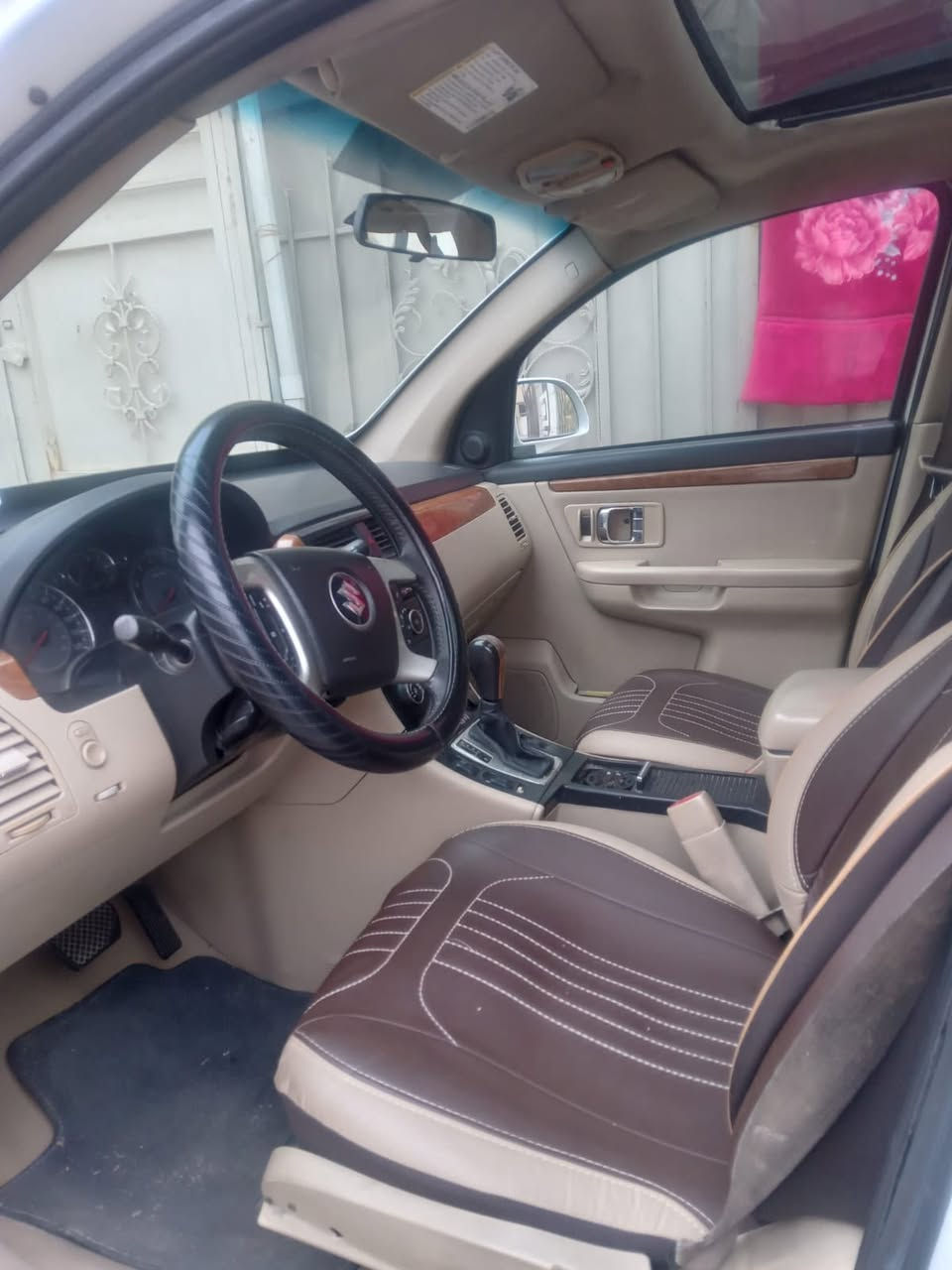 سلام عليكم سيارة سازوكي السعر ٤٥   بس بيها خيط تبخير بسيط ***********
