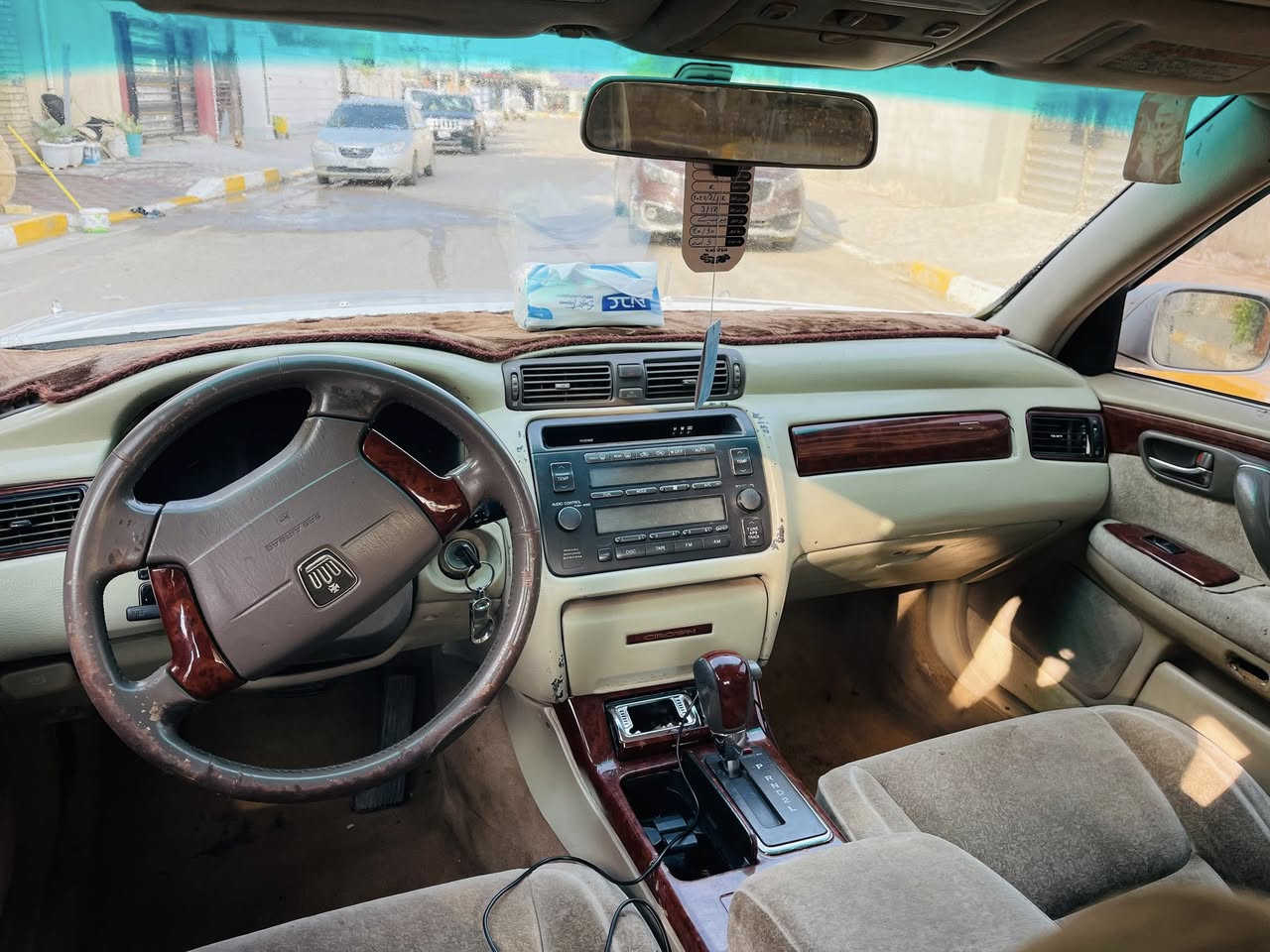 سلام عليكم ملكه للبيع موديل2001سياره كير مكينه جديد دكمه وحده  كصتين سعر 29وبيها مجال مكاني صلاح الدين قضاء الدجيل ***********
