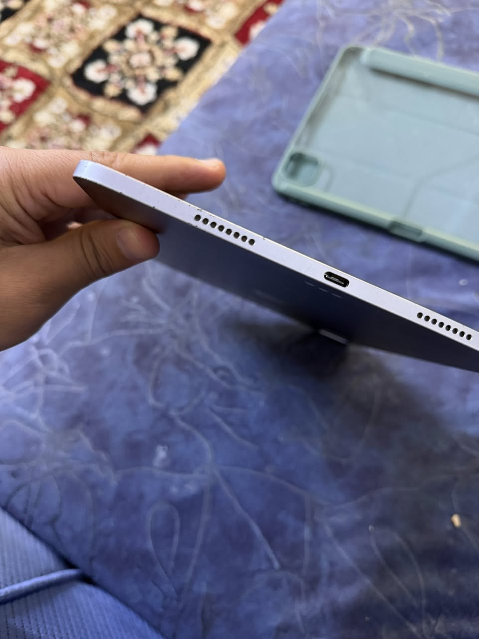 سلام عليكم ايباد m2 ذاكرة 128 الجهاز خير من الله نضيف واستخدام مال طالب يعني لا بوبجي ولا غيرها سعرة٦٥٠وبي مجال بي بس رصعة مبينة بلصورة ومامثرة ع جهاز مكاني بغداد مدينة الصدر للتواصل ***********الجهاز مكفول من الفتح ومن كلشي فحص حاسبة موجود بلصور
