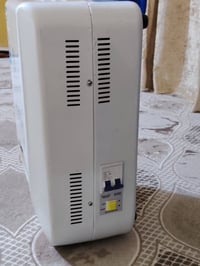 فولتية • يو بي اس • منظم فولتية • كهرباء • مستعمل • للبيع