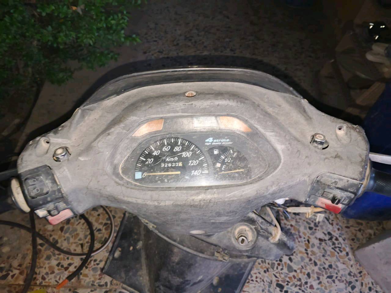 بغداد  . 
الشعب. 
ابو شام المحله 361
قرب  القوسص 
سعر 140
 تراجه 
