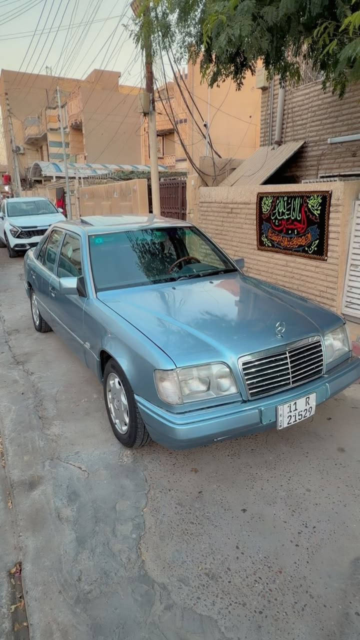 السلام عليكم
للبيع مرسيدس دب بيبي شبح 
موديل 1991
مكينه 300
داخل حبري مال 95
كشنات كهرباء
جام كهرباء
سلايت 
تبريد ثلج 
بغداد ثاني يوم احولك
السعر 78 ورقه وبيهة مجال 
مصبوغه عام جماليه
***********
مكان السياره بغداد الشعب او شيخ عمر
