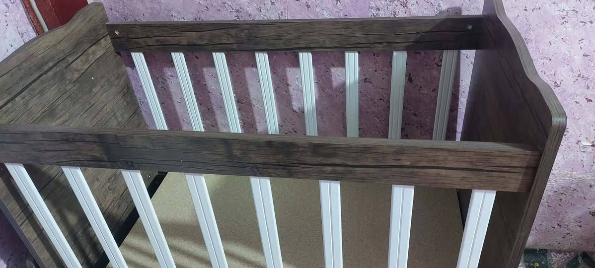 سرير اطفال نضيف هوه سرير وبي هزاز وياه دوشك اسفنج بعده بالجيس سعره 60وبي مجال 
جربايه ام نفر صاج نظيفه ب45وبيها مجال  
. العنوان كربلاء البوبيات عامود 22


**إذا كنت صاحب هذا الإعلان وتريد حذفه لأي سبب، رجاءا أرسل رسالة إلى الدعم الفني**