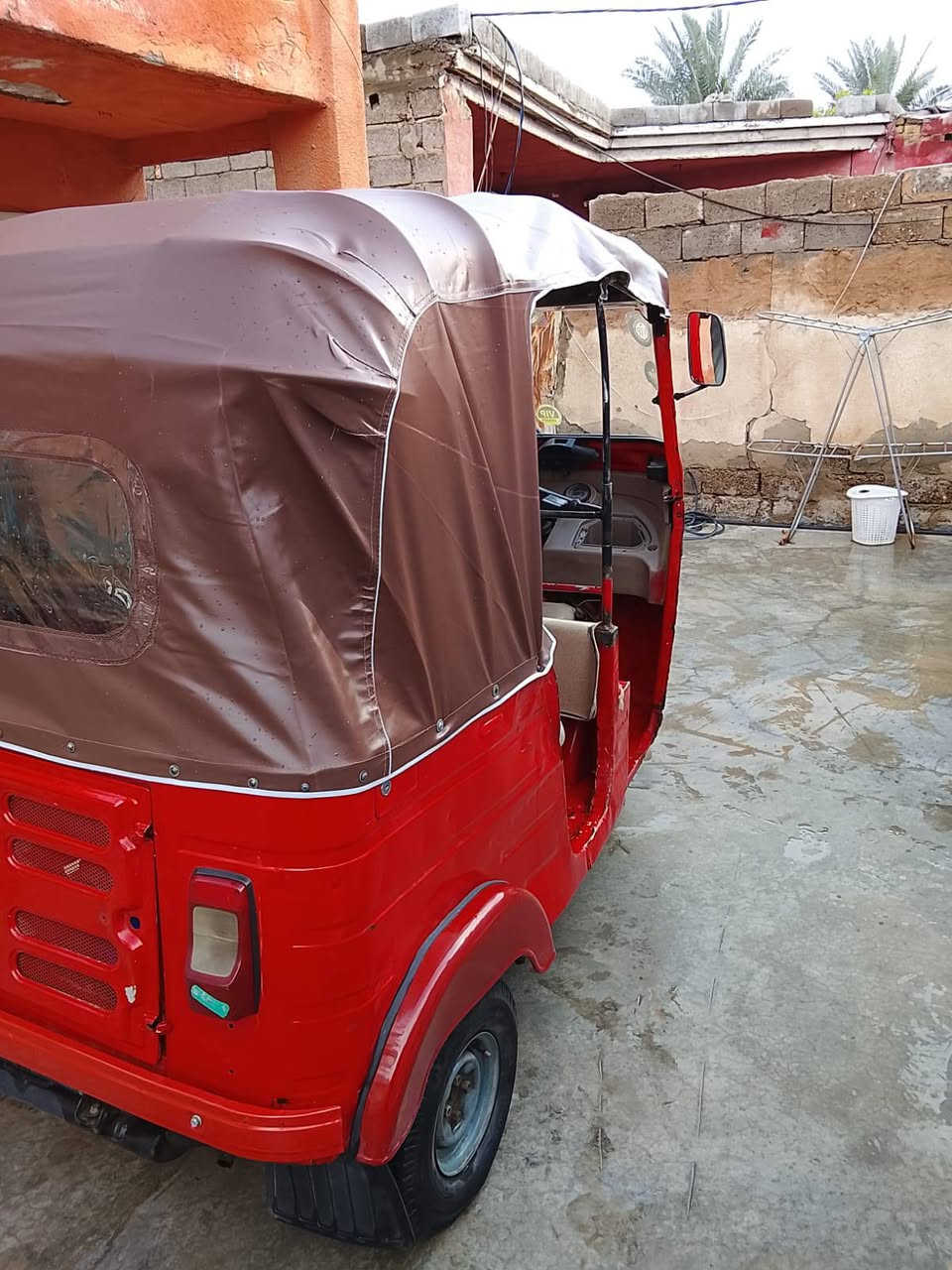 ***********
السلام عليكم توك توك للبيع توك توك جاهزه خير من الله مناقصه اي شيء موديل 17 سعر سعر 3000
