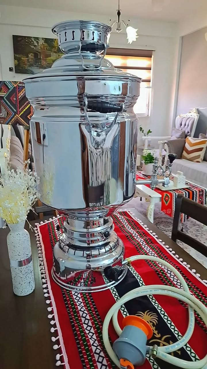 سلام عليكم سماور ايران المنشئ سعه 25لتر ....منه وبي طباخ شغال للبيع 
***********وتساب ...***********
