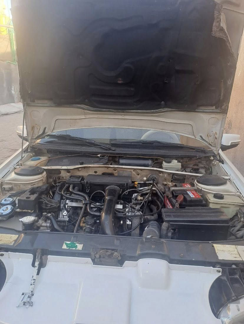 سلام عليكم سياره بيجو بارص للبيع مديل 2011رقم بصره محرك وكير وتبريد ثلج تخم تاير السعر 22وبيهه مجال للشراي الرقم ***********خابرو وتفاهمو ويا مكلف بل نشر انا
