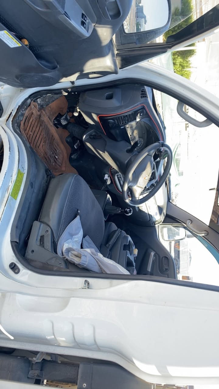 كيه فحل ٢٠١٠رقم اربيل باسمي مكفول من الظربه والصبغ وشواصي السعر ١١٠وبيها مجال عنوان اربيل الرقم ***********
