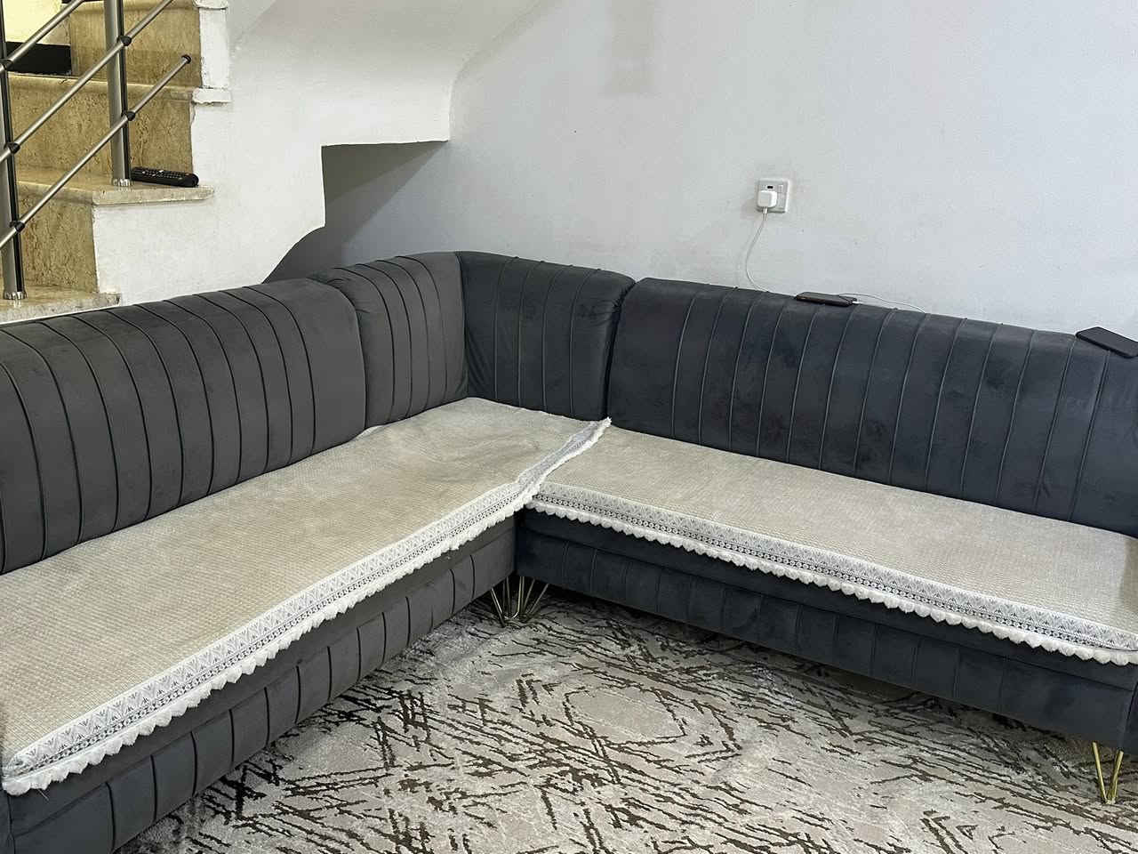 السلام عليكم تخم ديوان  5 مقاعد بدون كوشات مستعمل شغل عراقي نضيف. ومرتب لا شك ولا خدش   اخذته ب300الف قبل 5اشهر قيمه بما يرضي الله ؟🙂مكاني بغداد الدوره البوعيثه


**إذا كنت صاحب هذا الإعلان وتريد حذفه لأي سبب، رجاءا أرسل رسالة إلى الدعم الفني**