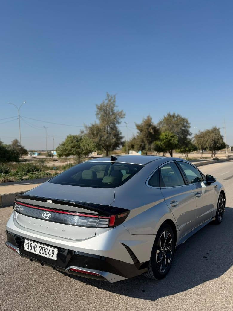 السلام عليكم 

سوناتا موديل 2024 رقم بابل انكليزي حادثها جاملغ وباب بدون دواخل ماشيه 28 الف السعر 185 وبيه مجال قليل مكاني بابل *********** حلة, بابل
