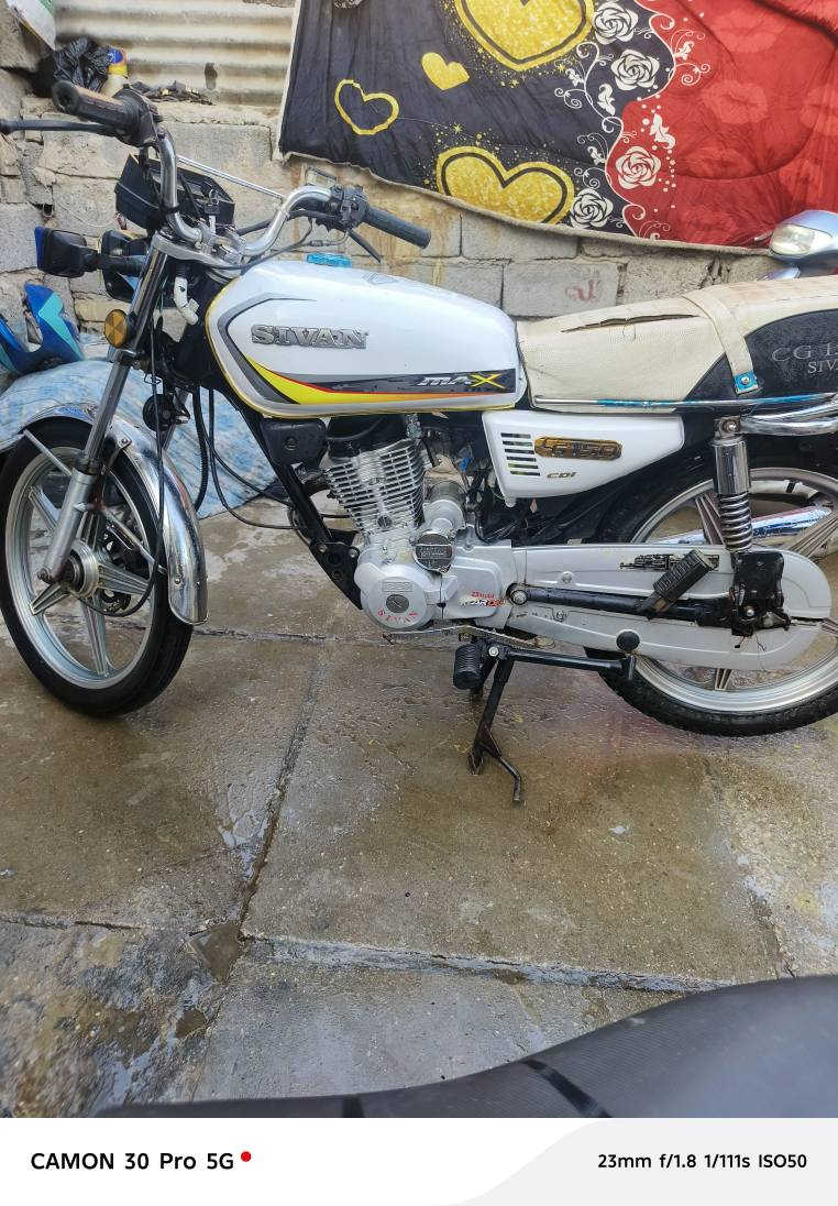 السلام  دراجه سيفان خير من الله سلف وهندر مكينه خرسه وكفايه شرط جيب فيتر وفحص كهربائيات شغاله موديل 2022  السعر550  مكاني بغداد مدينه الصدررقمي *********** بغداد, العراق
