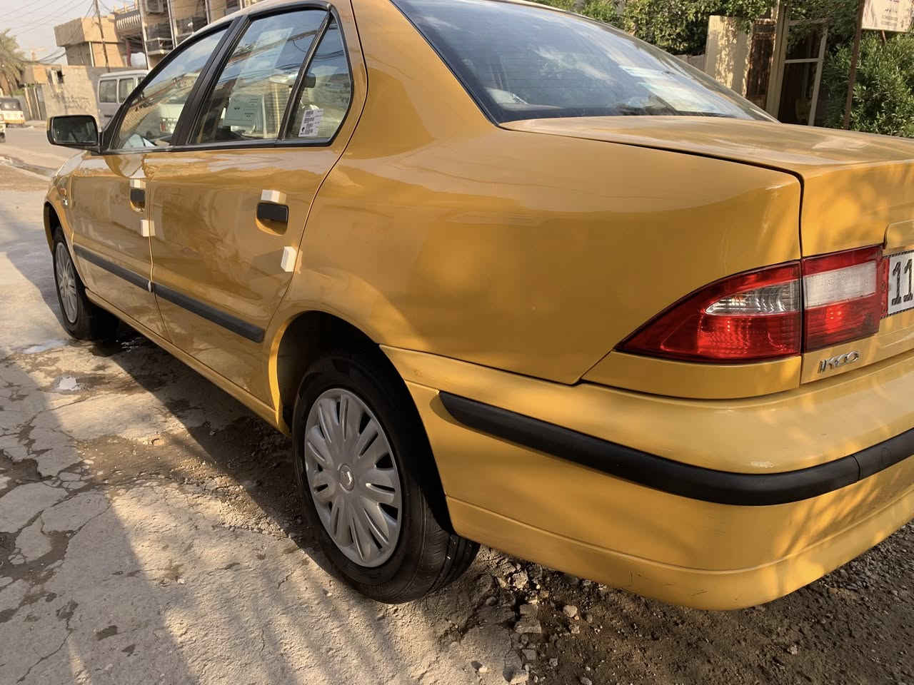 سلام عليكم سمند ٢٠١٢ سياره كولش جديده وضع الشركه سويجات ثنين كتلوكات ماشيه ١٢١حقيقي كيرميكنه بلادي ومكفولات صدر امامي خلفي جديد تدفئه تبريد تمام تراي ناعم مال زيرو مابيه قطرت خياس مصفره هيئه وغرامات سنويه ورقام جدد انكليزي بسمي تحويل مباشر 
بيه صبغ اباب لسايق جوه لمرايه شي كولش قليل وبارد يم لماصده مال جاملغ صفحت لسايق ولباقي كفاله لسعر ٥٨ وبيه مجال  العنوان بغداد البياع 
***********
